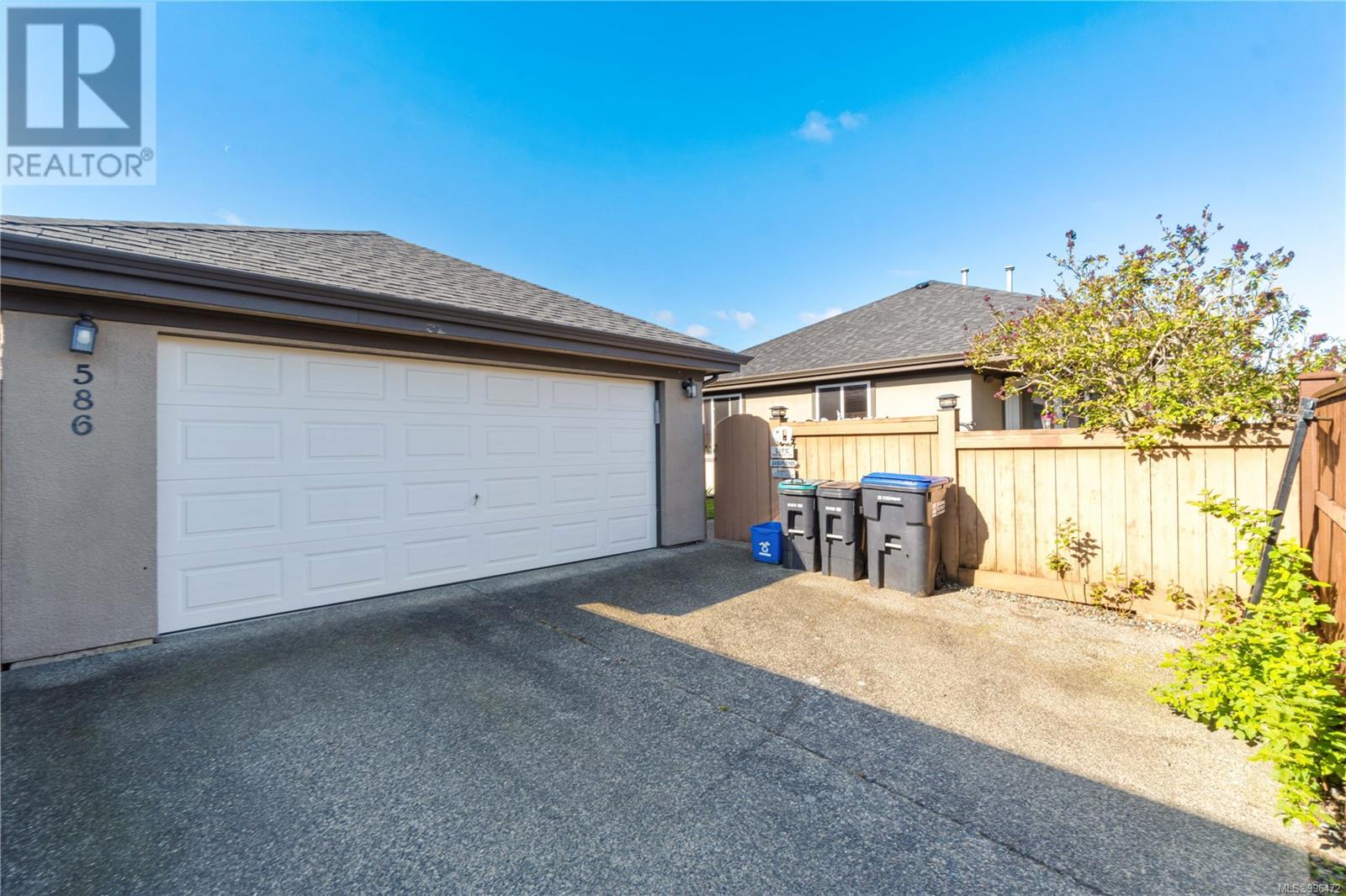 586 Hampstead St, Parksville real estate listing 996472