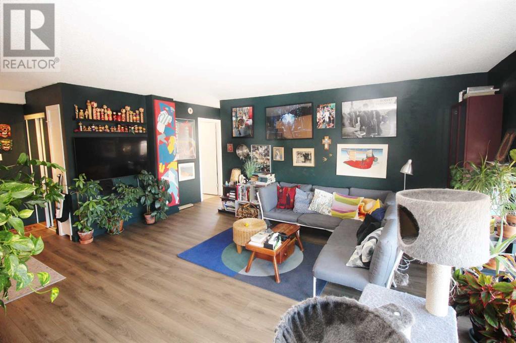 Single Family House for Sale in    Avenue SW Beltline Calgary 