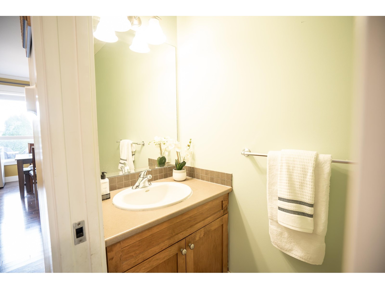 17916 71 AVENUE, Surrey real estate listing R2994061