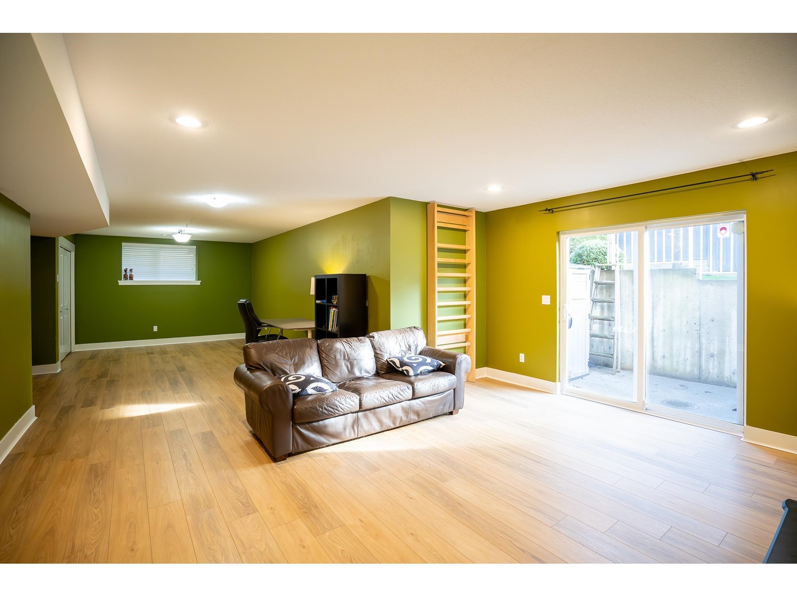 17916 71 AVENUE, Surrey real estate listing R2994061