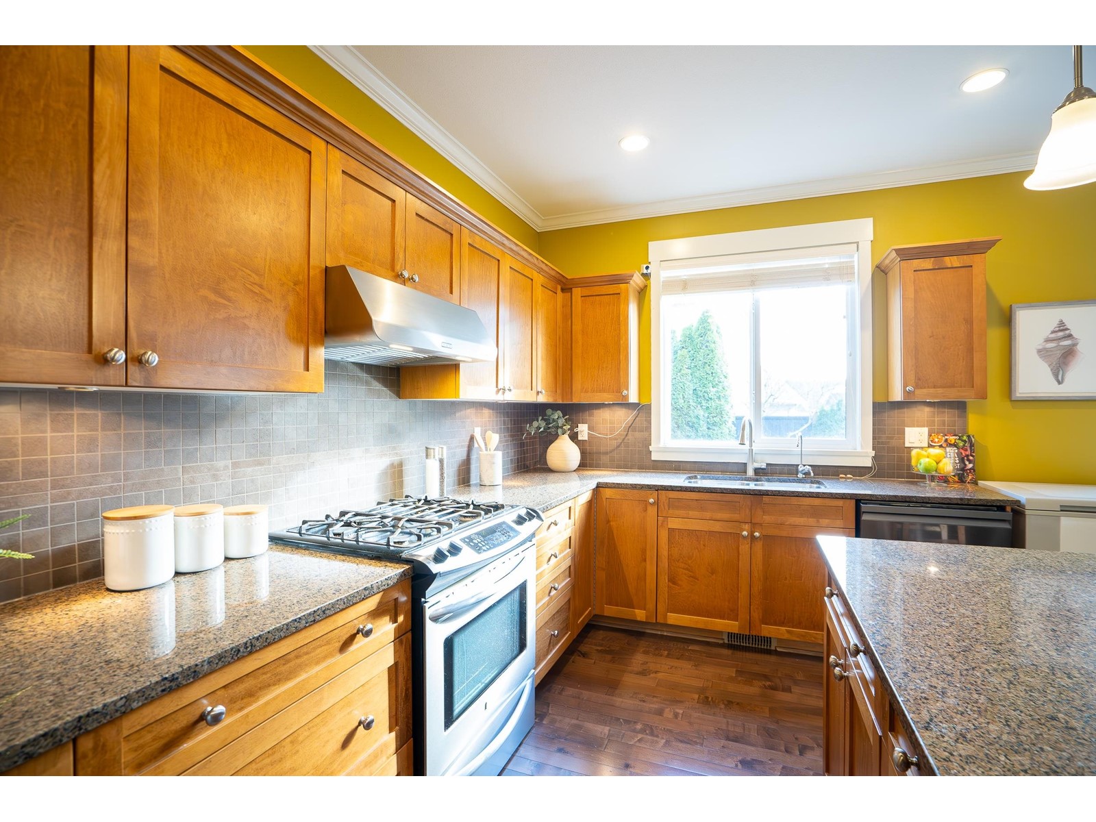 17916 71 AVENUE, Surrey real estate listing R2994061