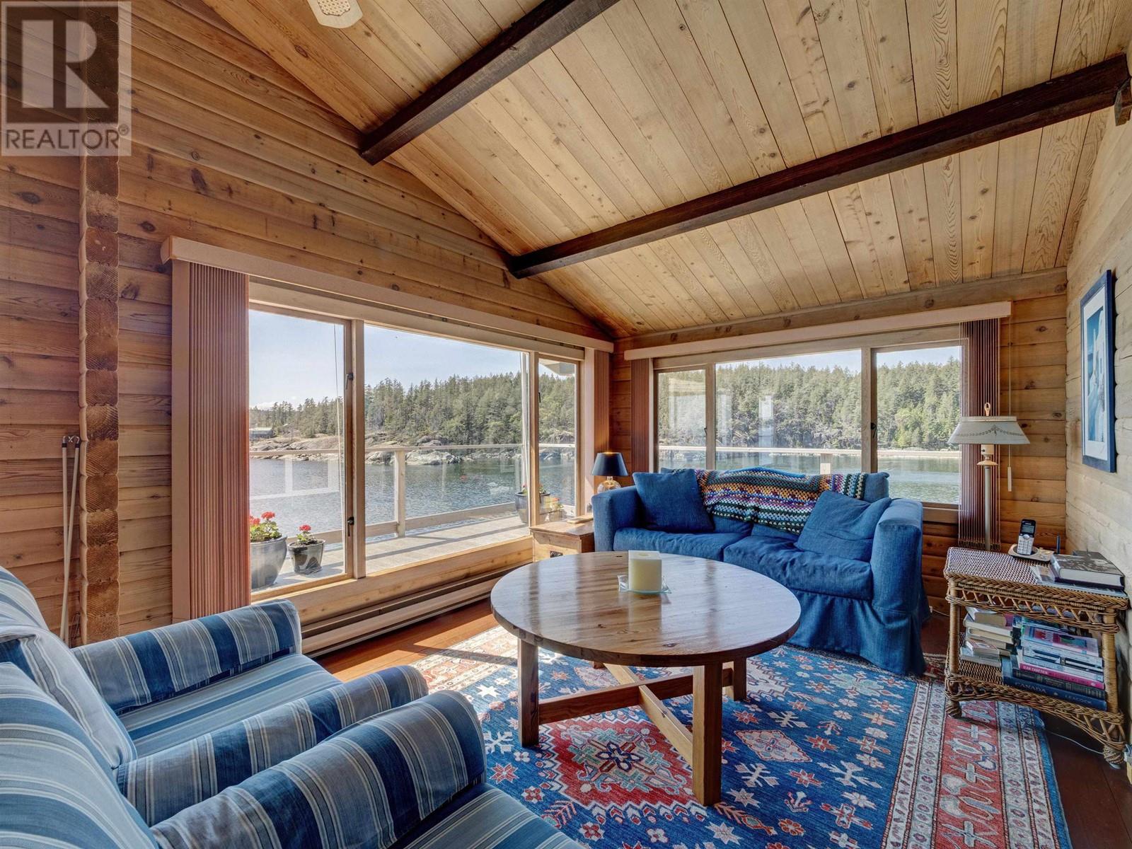 5297 TAYLOR CRESCENT, Halfmoon Bay