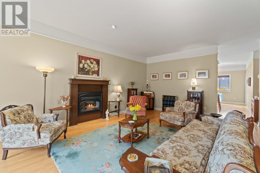Photo 8 of 881 16 Street Ne Unit 7, Salmon Arm BC