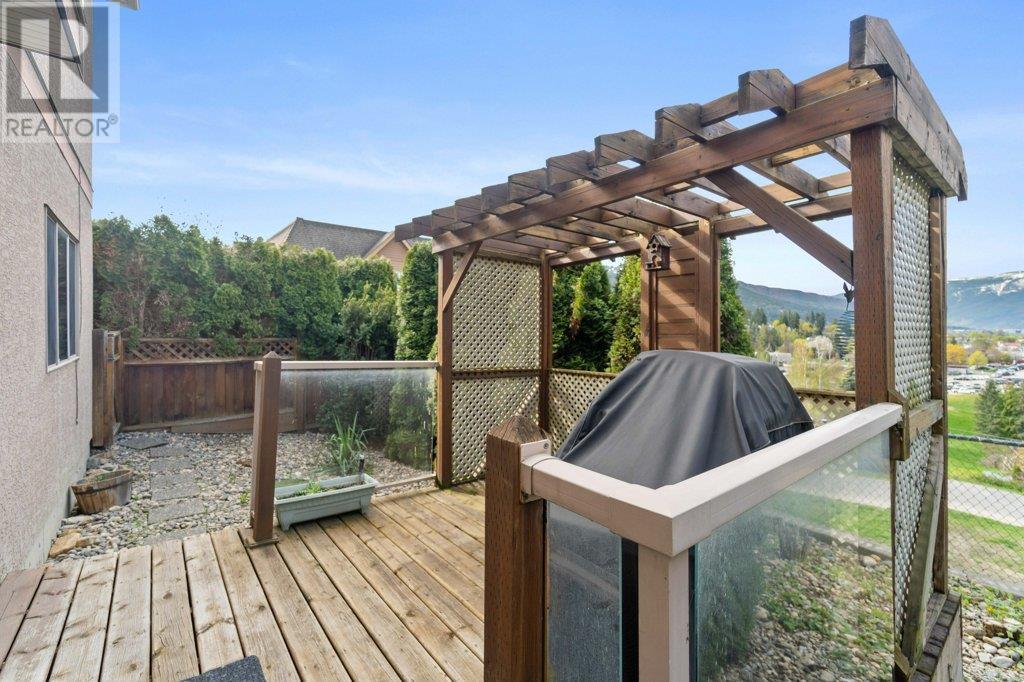 Photo 49 of 881 16 Street Ne Unit 7, Salmon Arm BC