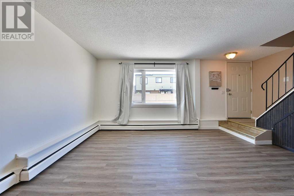 Single Family House for Sale in    Street SW Glenbrook Calgary 