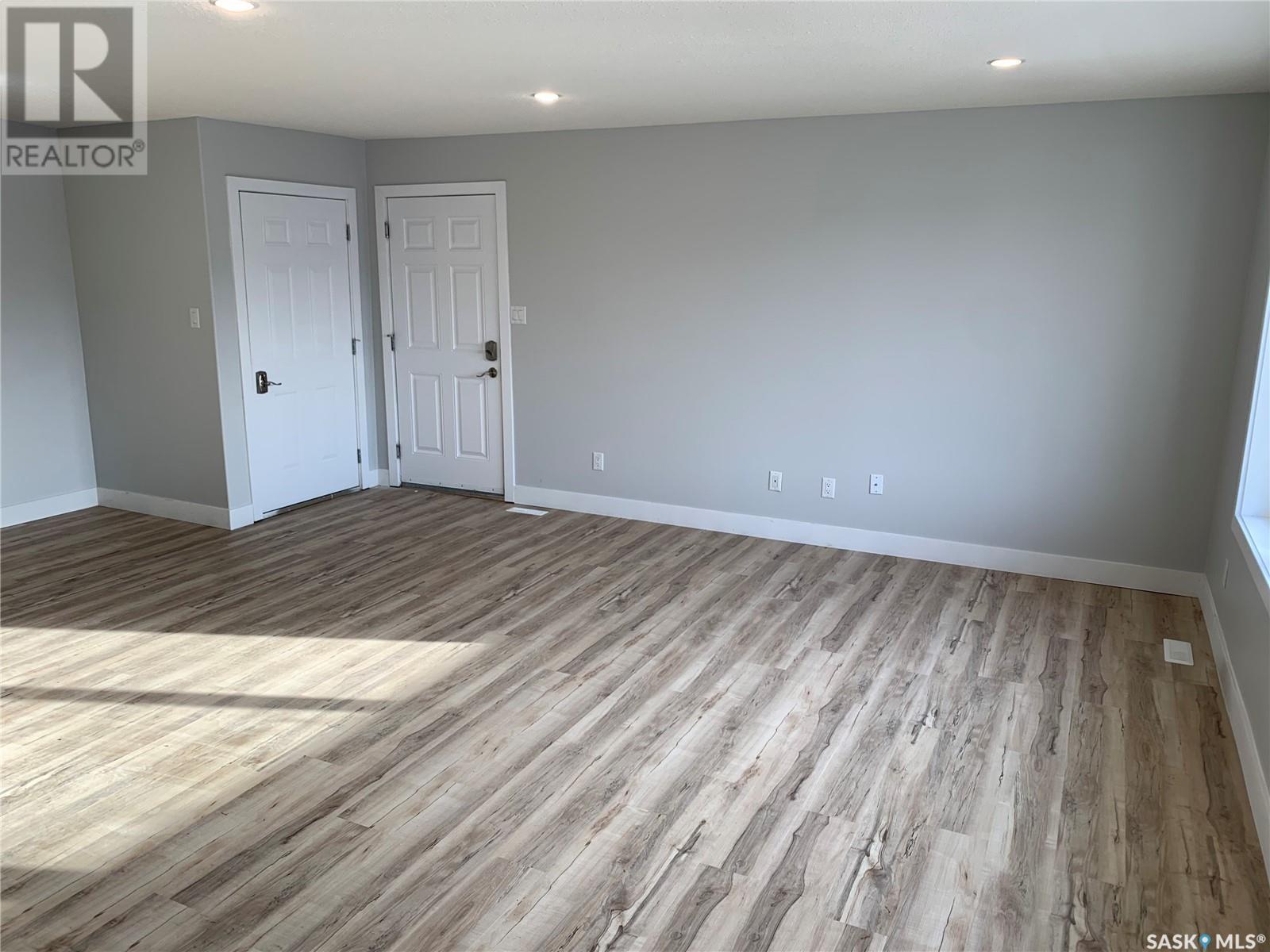 Photo 9 of 567 Riche Street, Bethune SK