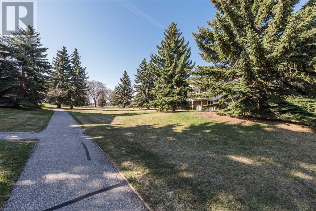 81, 3015 51 Street SW, Calgary, Alberta