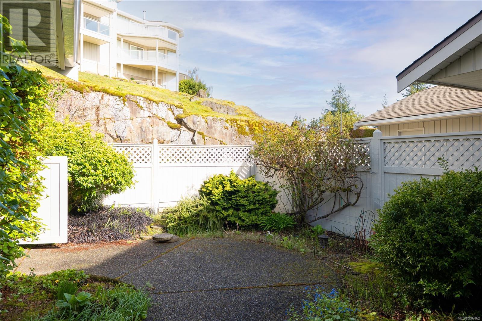Photo 4 of 3222 Partridge Pl, Nanaimo BC