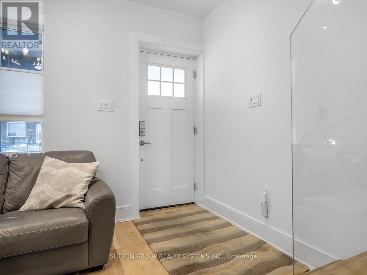 217 EARLSCOURT AVENUE