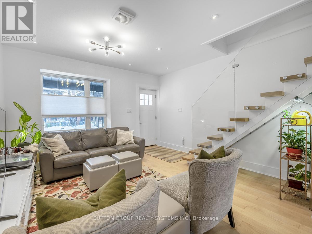 217 EARLSCOURT AVENUE