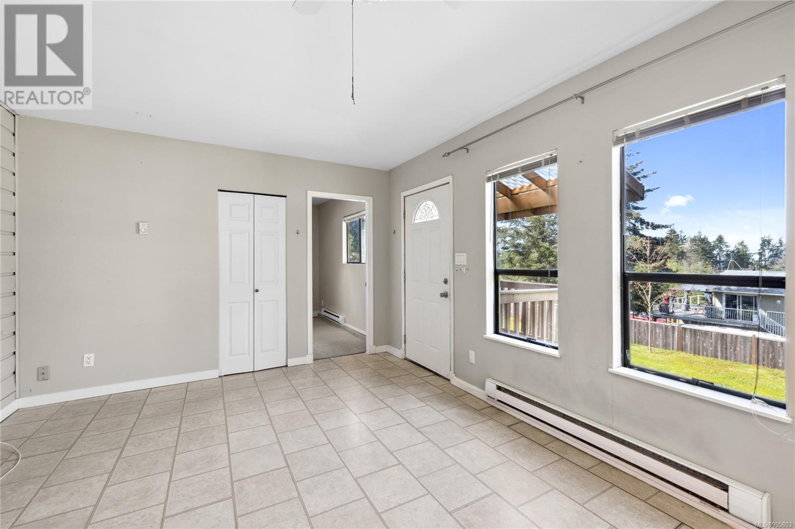 7496 Clark Cres, Lantzville