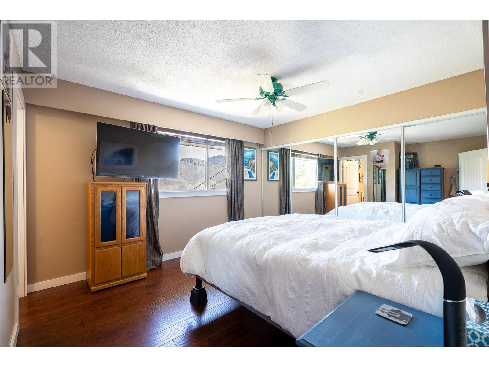 Photo 4 of 255 St Paul Street W, Kamloops BC
