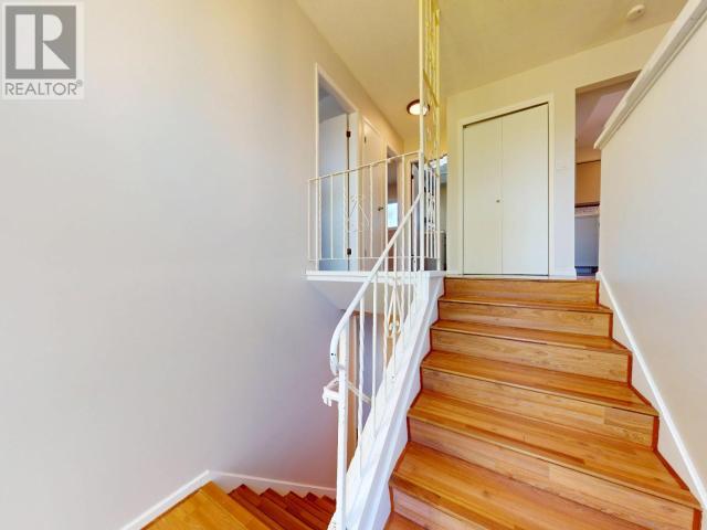 3390 JOYCE AVE, Powell River