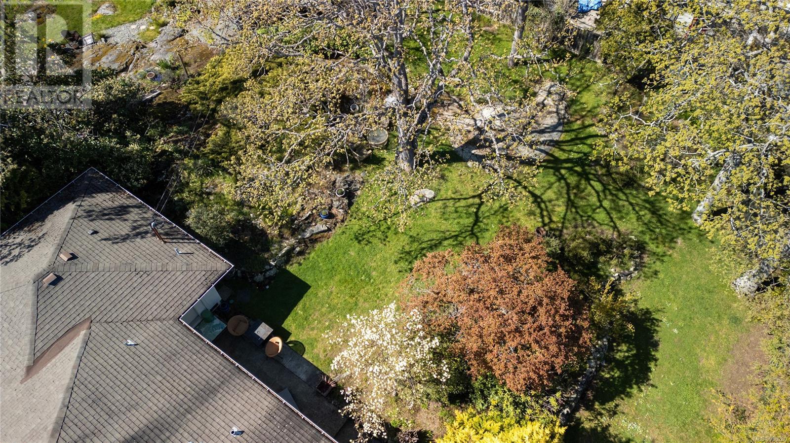  2176 Lansdowne Road, Oak Bay