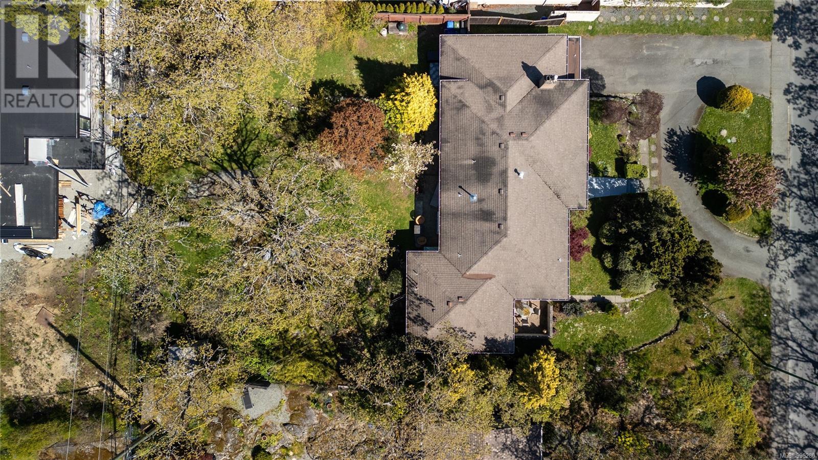  2176 Lansdowne Road, Oak Bay