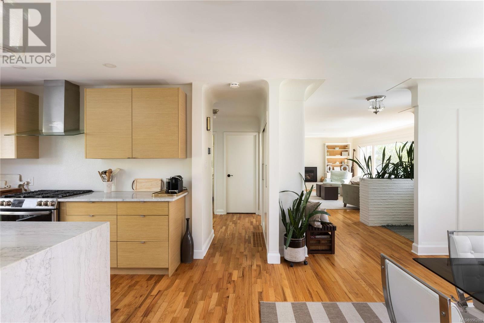  2176 Lansdowne Road, Oak Bay