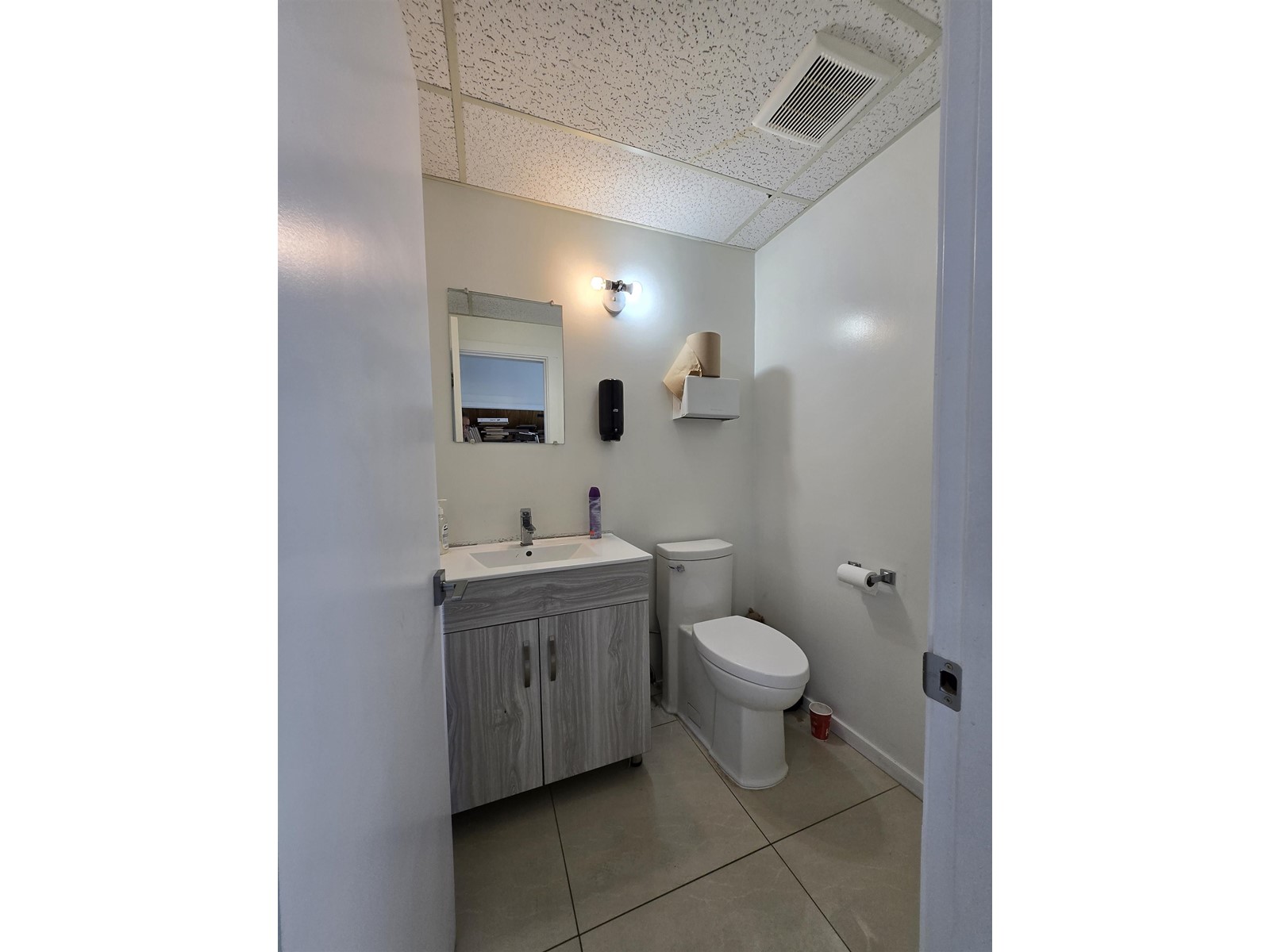 Photo 5 of 12975 80 Avenue, Surrey BC