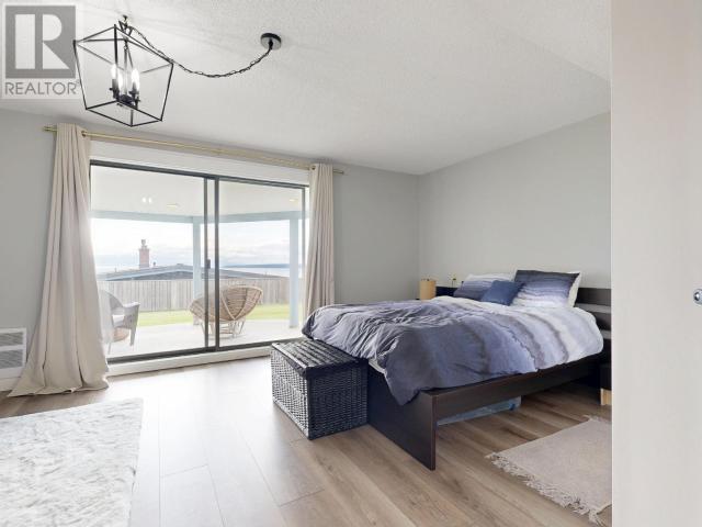 7143 LADNER STREET, Powell River