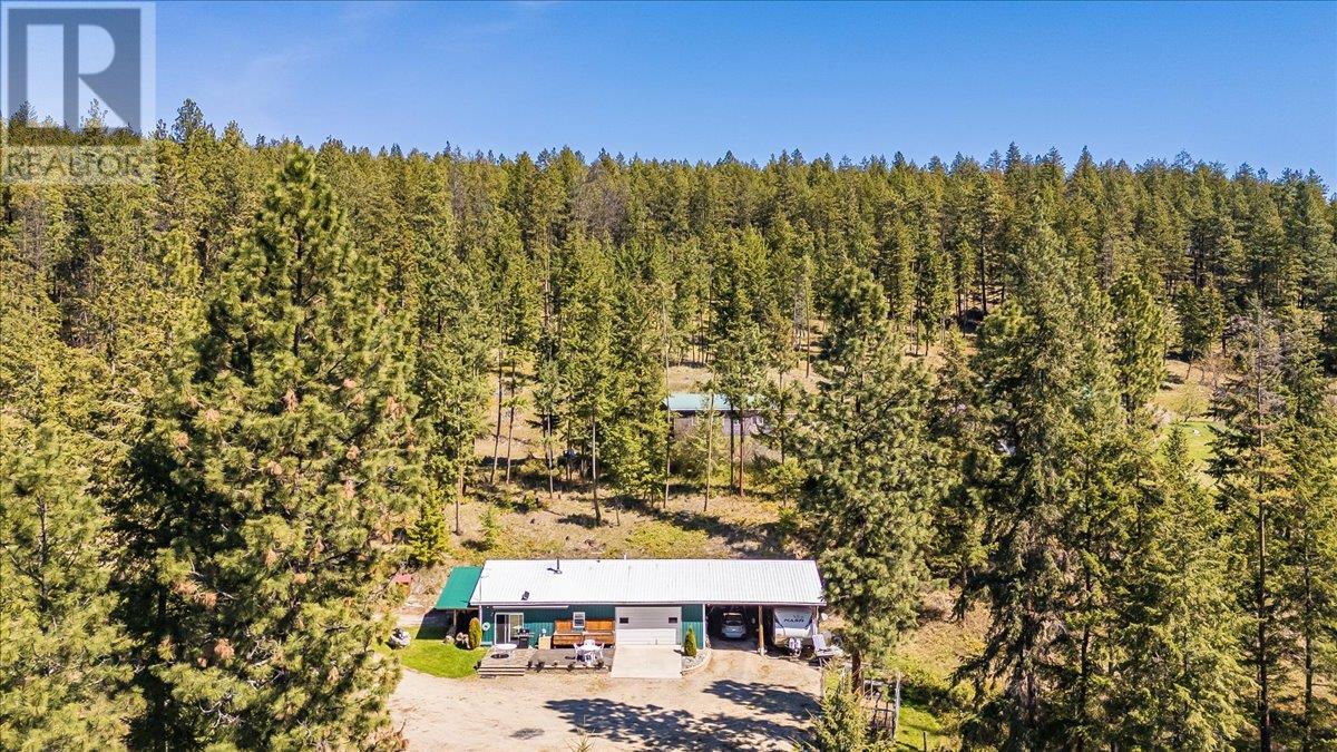 7465 Broadwater Road, Castlegar