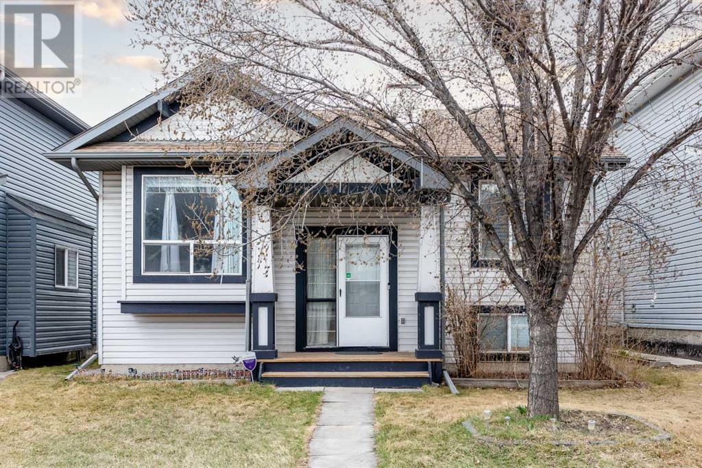 Single Family House Bi-level for Sale in  Erin Grove SE Erin Woods Calgary 