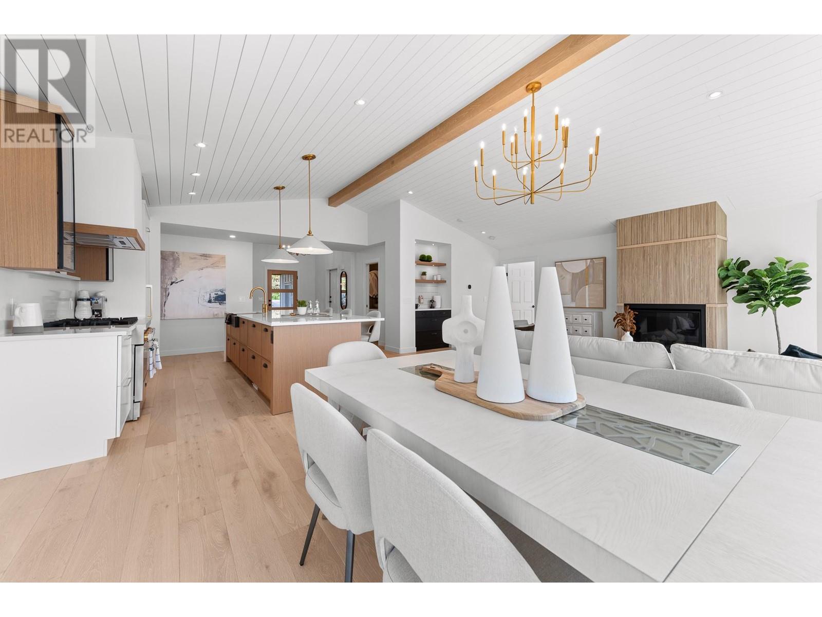  5538 Lakeshore Road, Kelowna