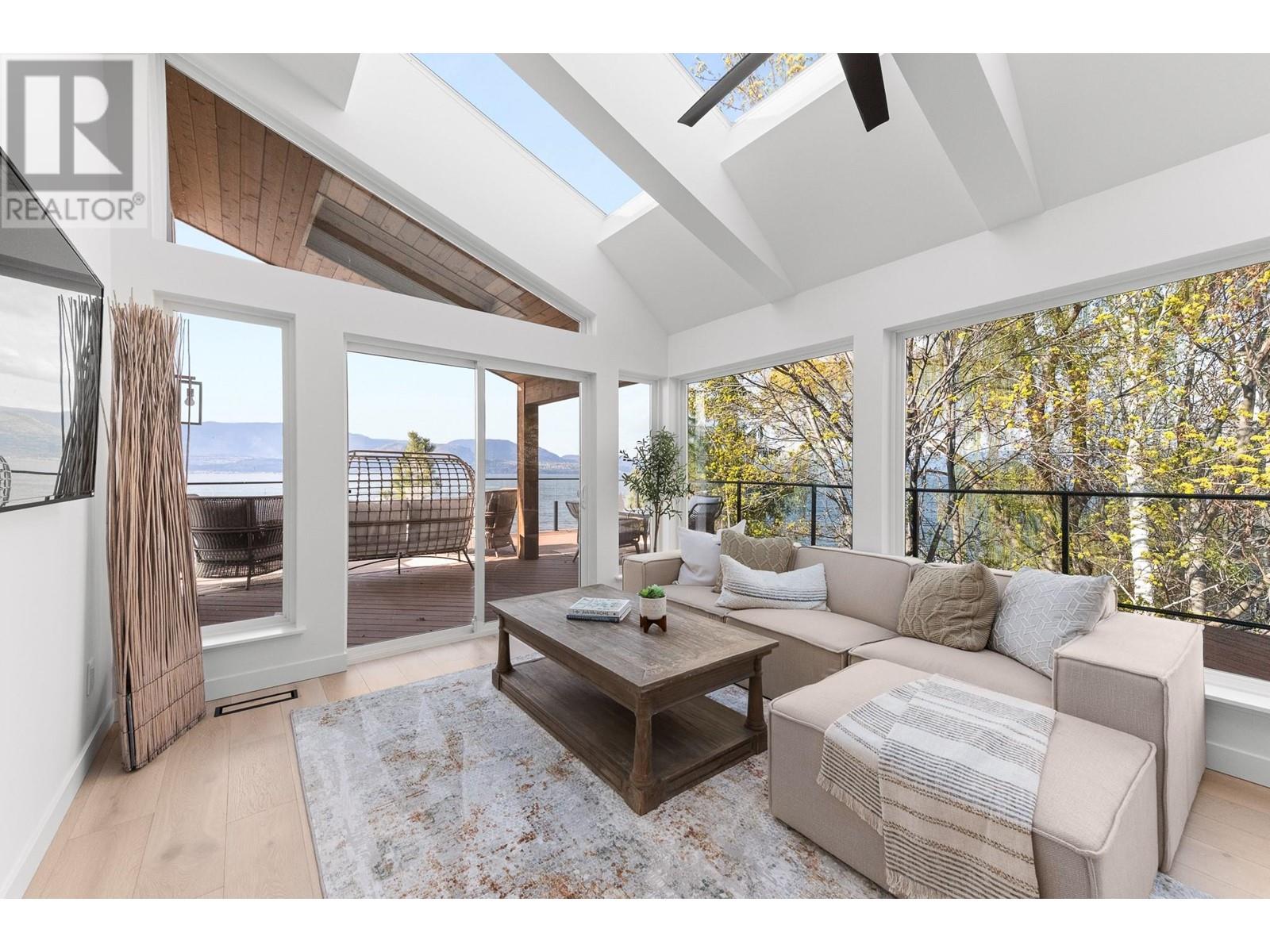  5538 Lakeshore Road, Kelowna