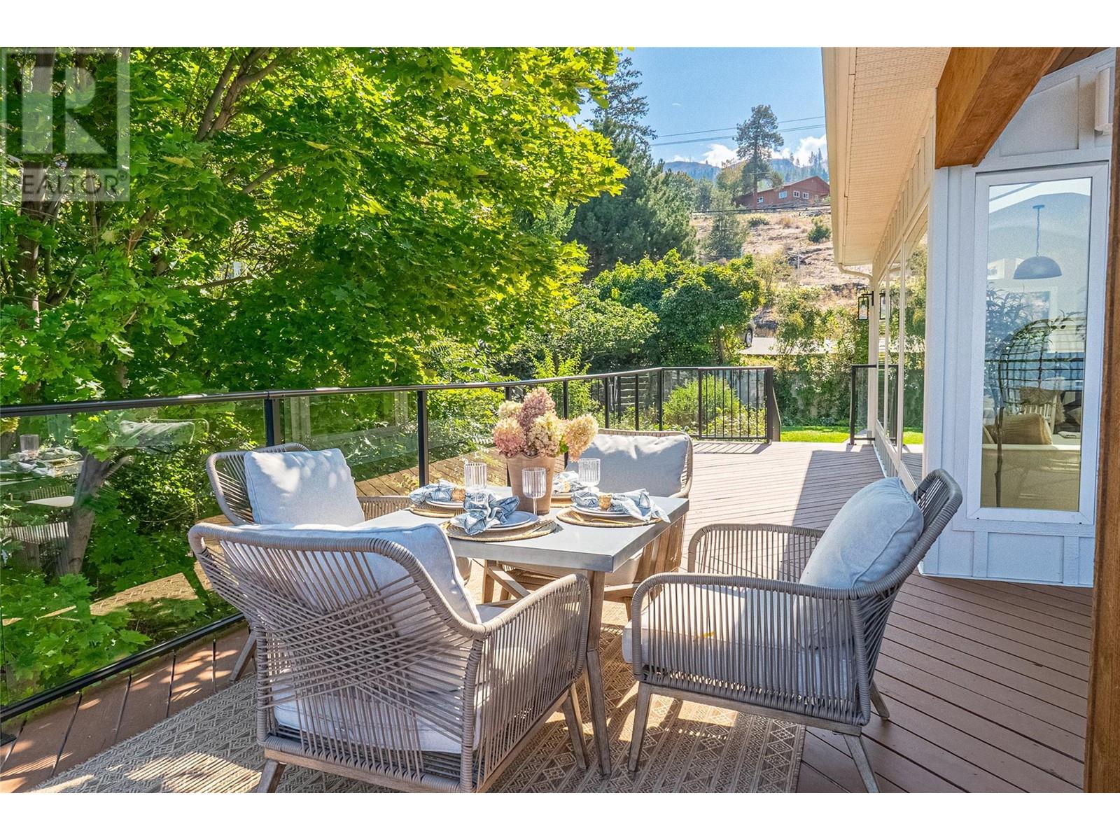  5538 Lakeshore Road, Kelowna