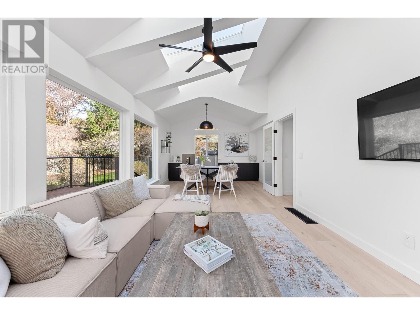  5538 Lakeshore Road, Kelowna