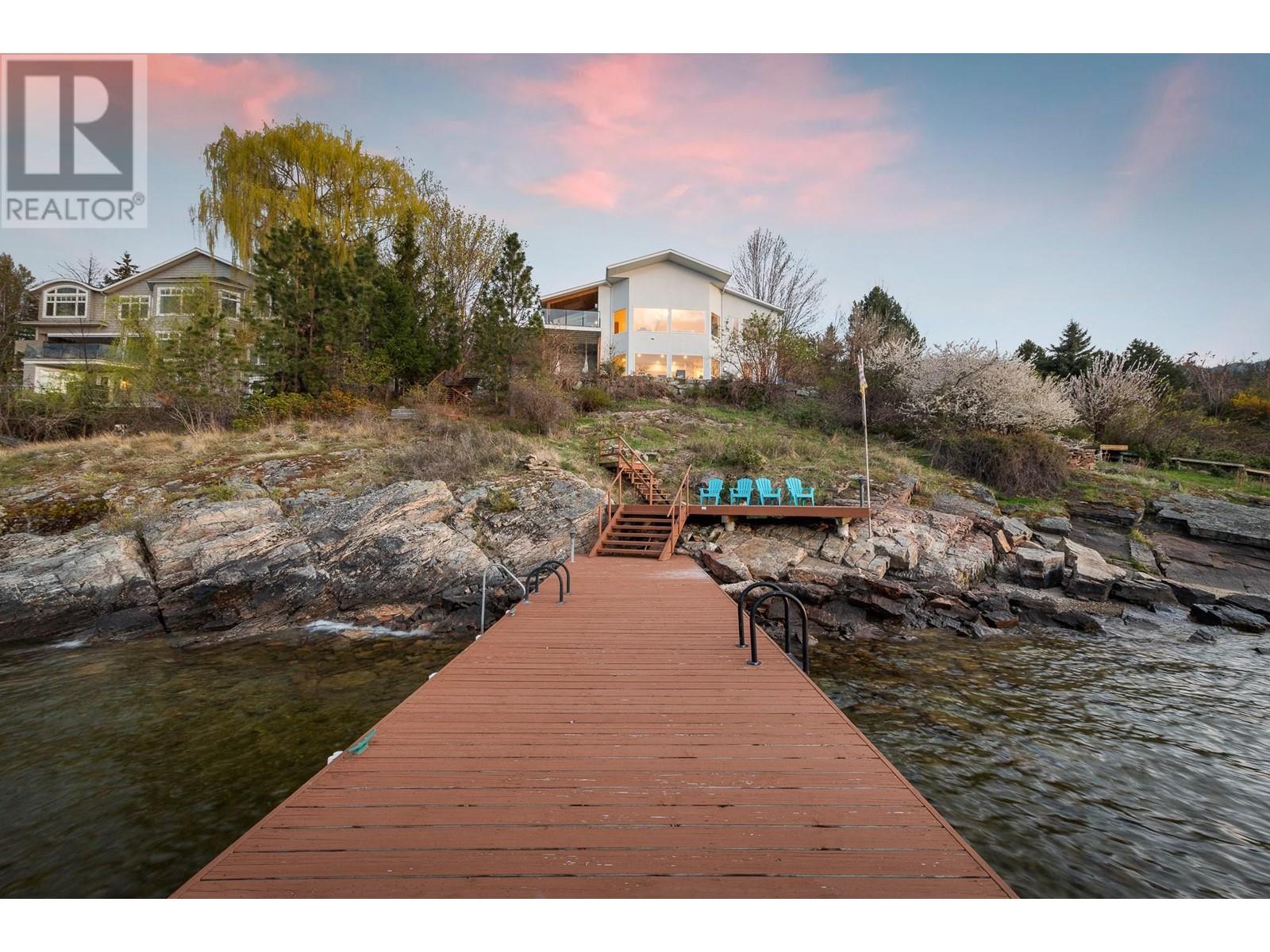  5538 Lakeshore Road, Kelowna