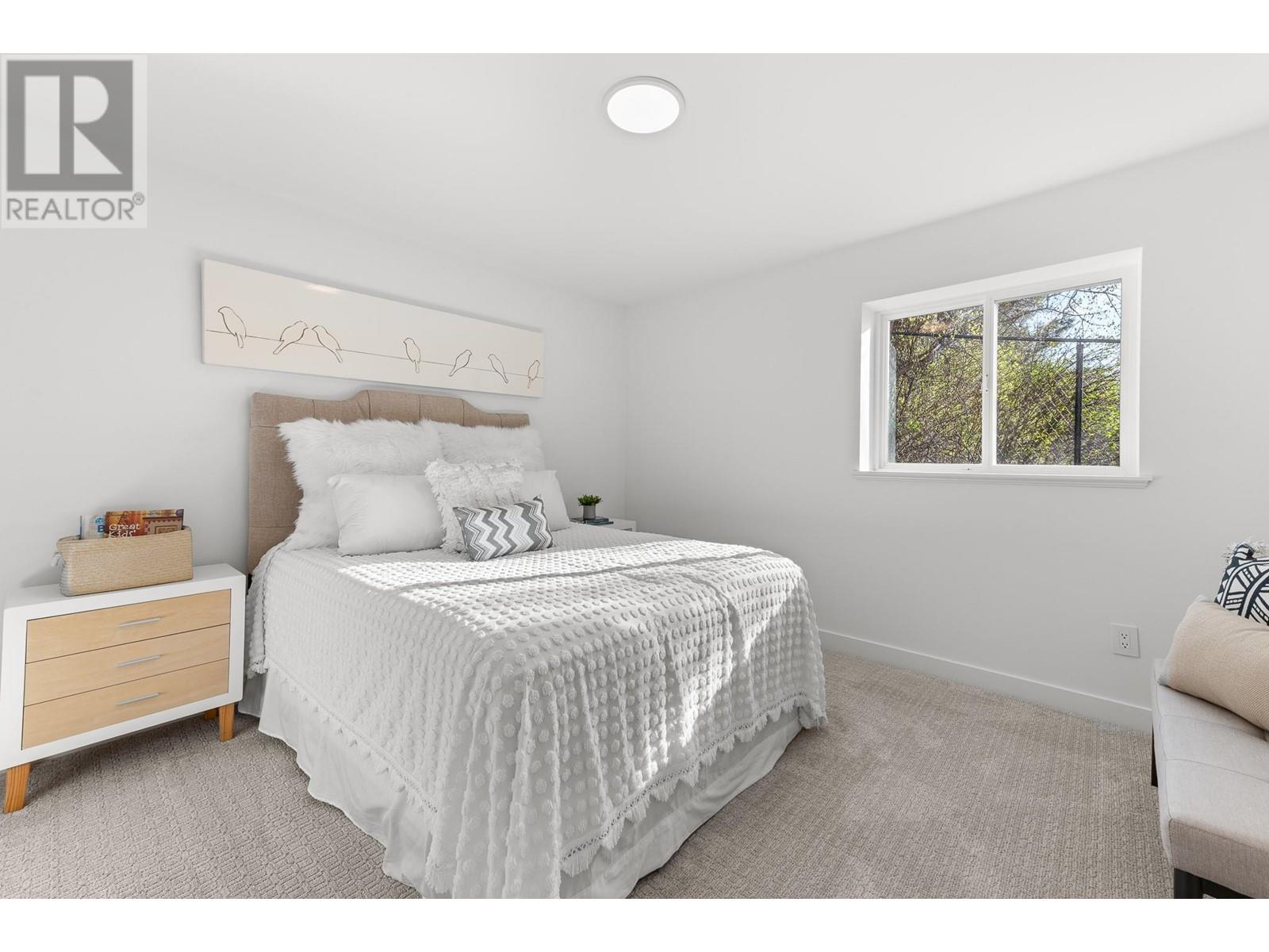  5538 Lakeshore Road, Kelowna