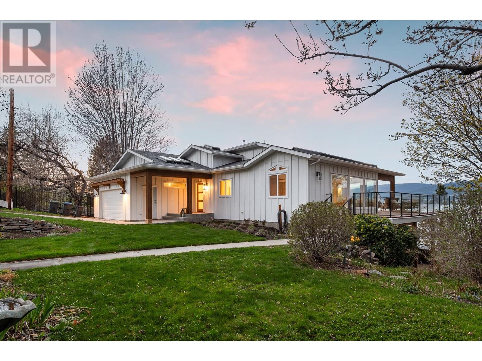  5538 Lakeshore Road, Kelowna