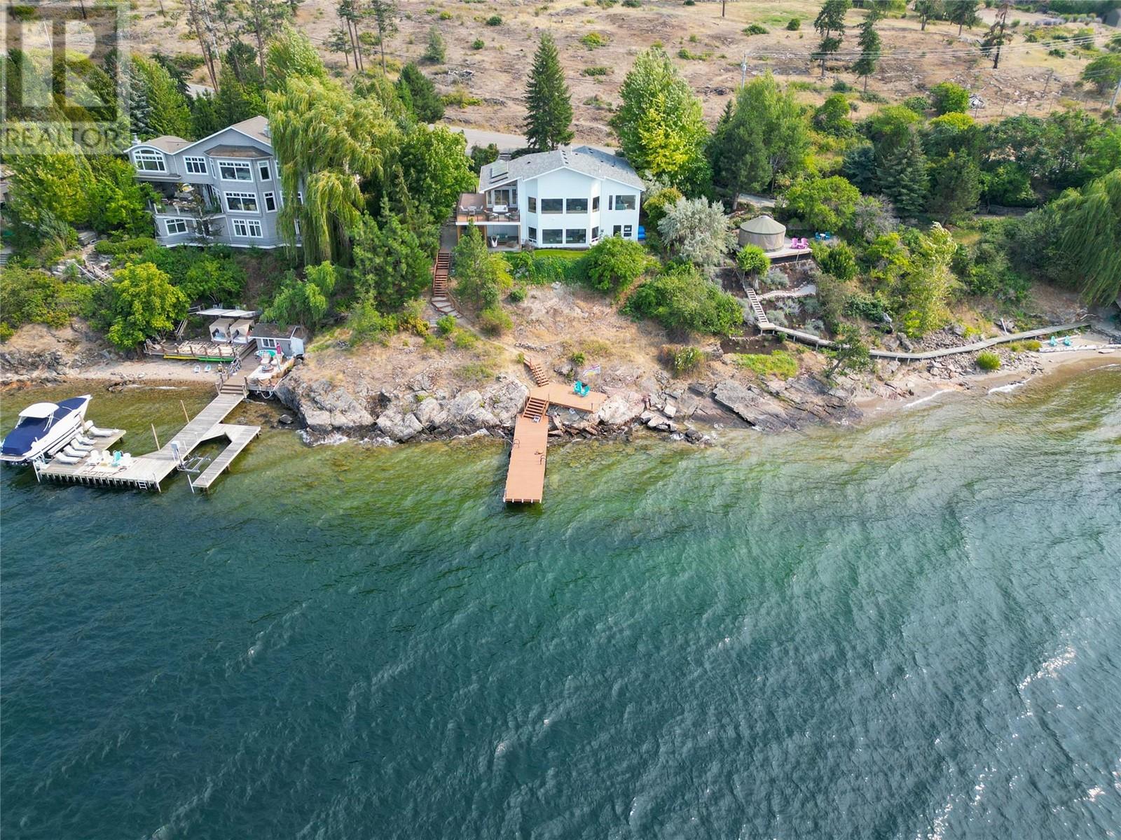  5538 Lakeshore Road, Kelowna