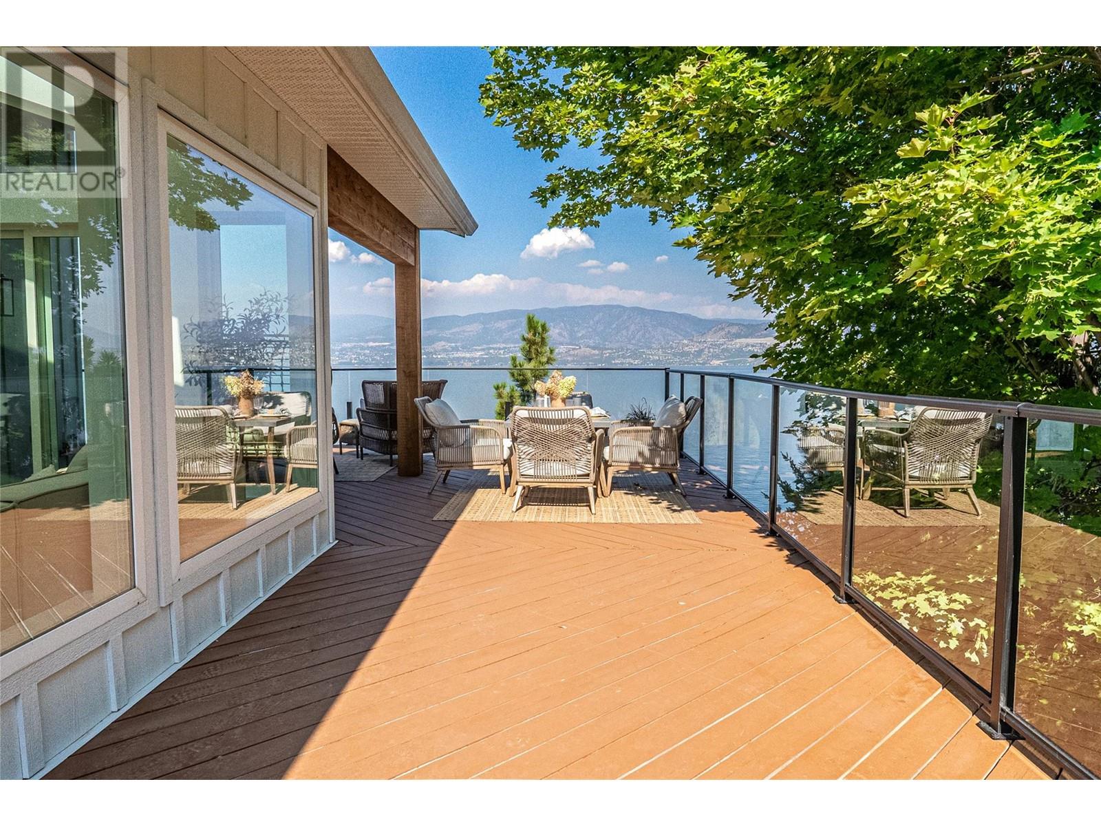  5538 Lakeshore Road, Kelowna