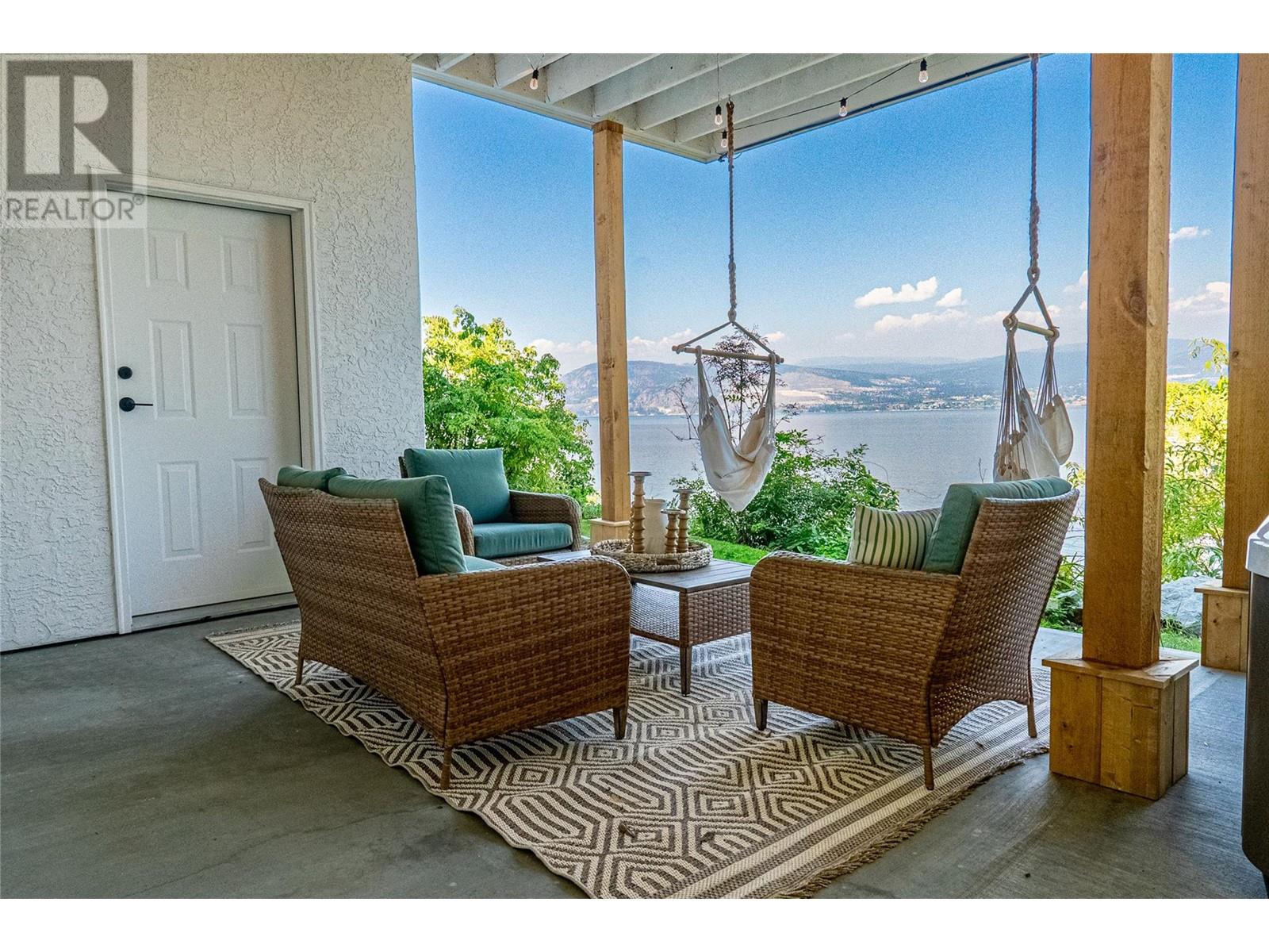 5538 Lakeshore Road, Kelowna