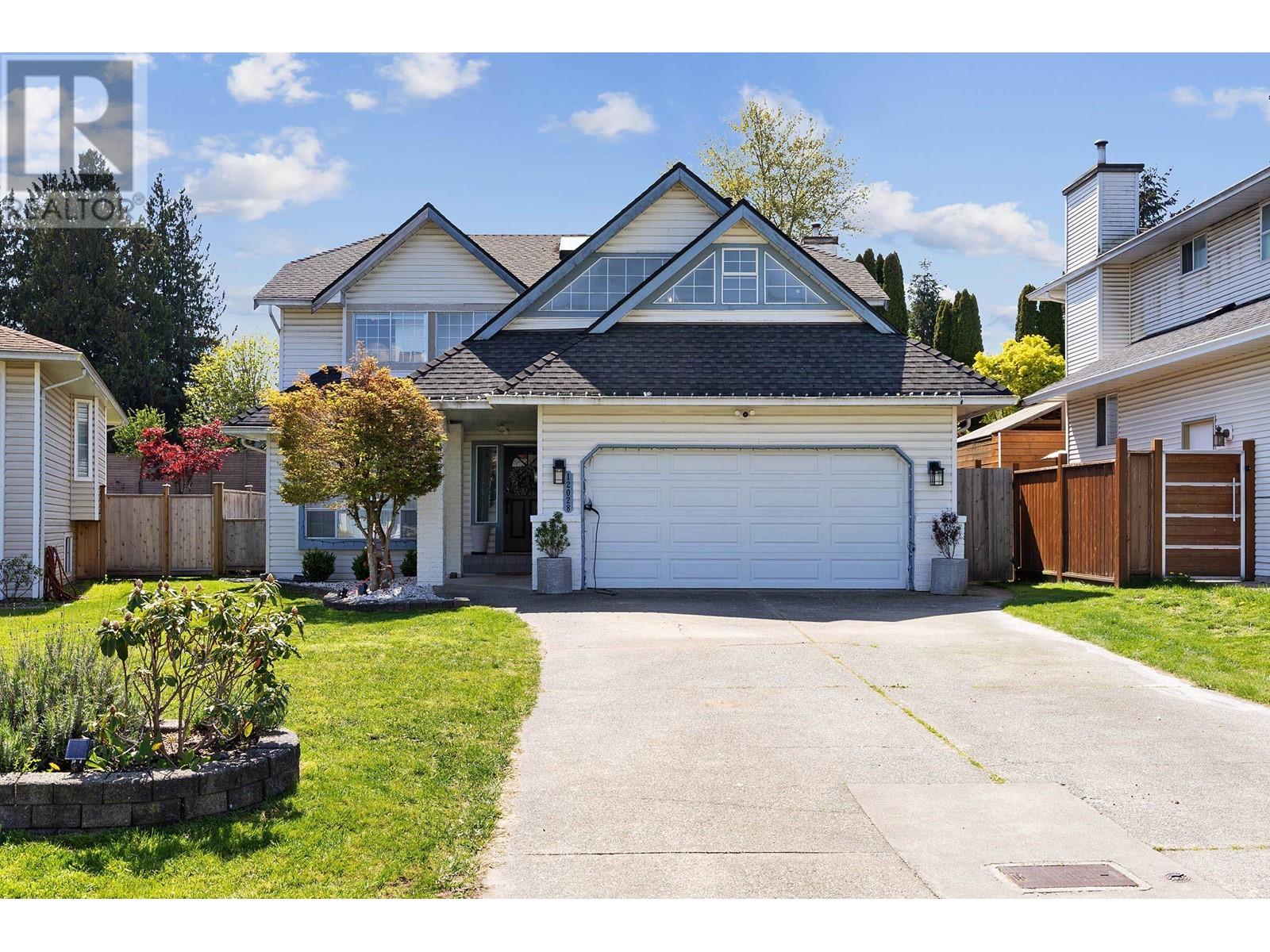 12028 CHESTNUT CRESCENT, Pitt Meadows real estate listing for sale