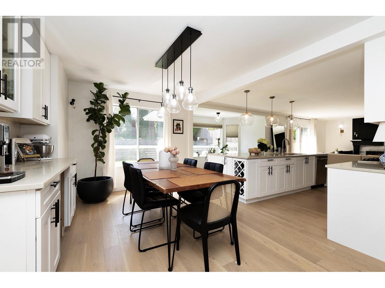 12028 CHESTNUT CRESCENT, Pitt Meadows real estate listing R2994037