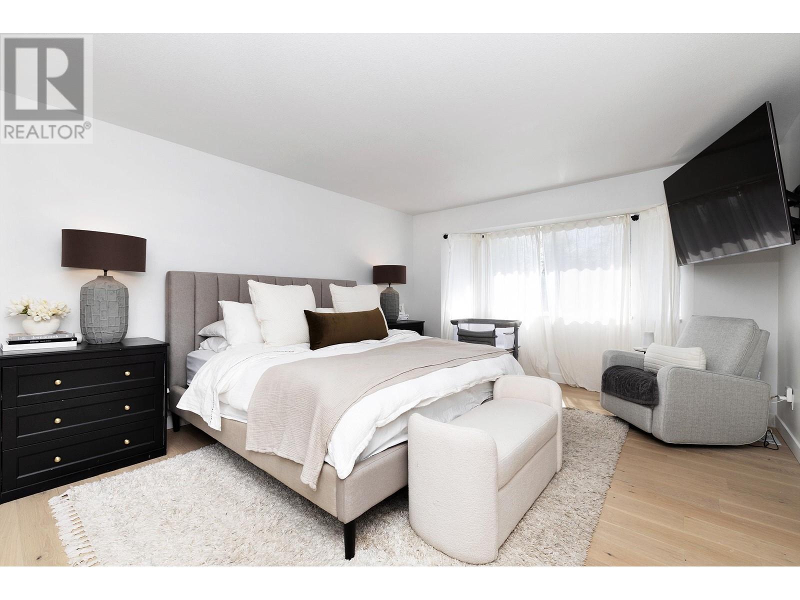 12028 CHESTNUT CRESCENT, Pitt Meadows real estate listing R2994037