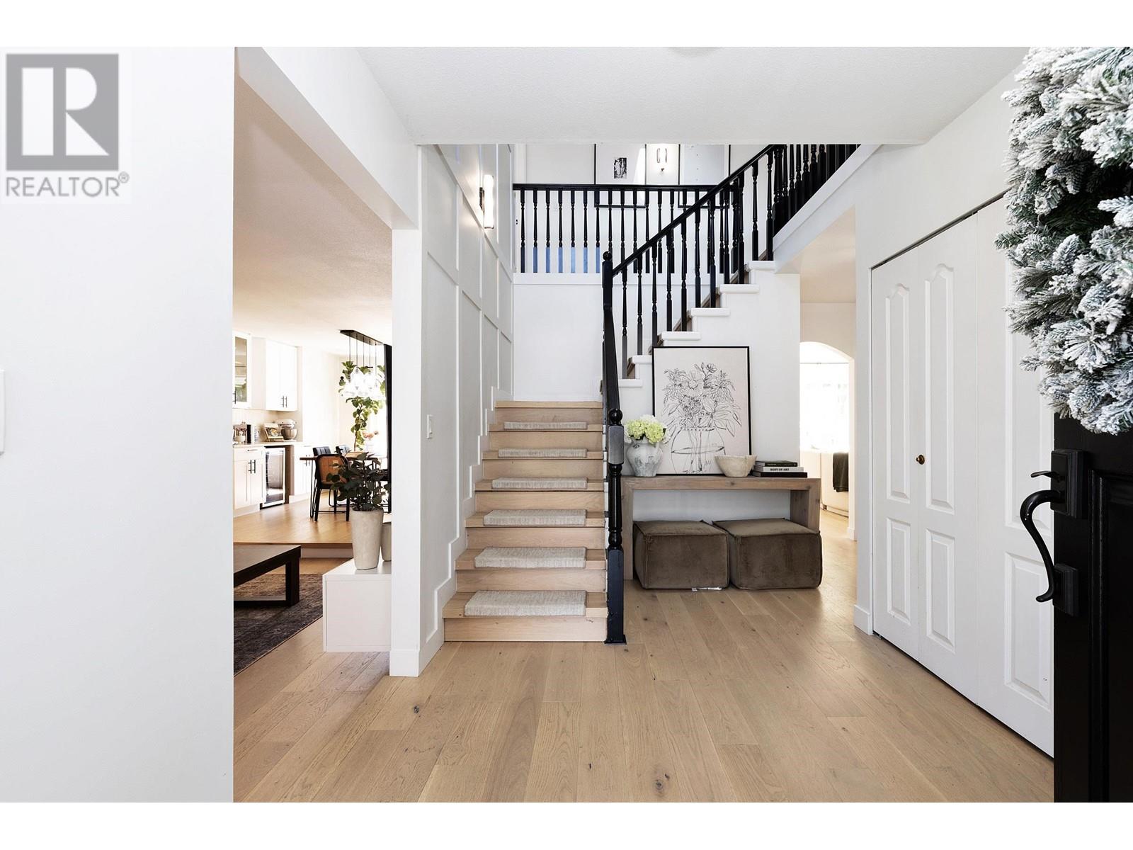 12028 CHESTNUT CRESCENT, Pitt Meadows real estate listing R2994037