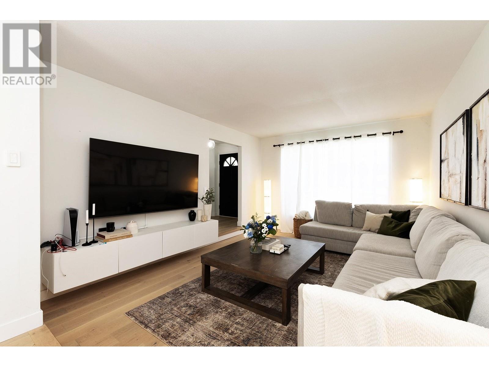 12028 CHESTNUT CRESCENT, Pitt Meadows real estate listing R2994037