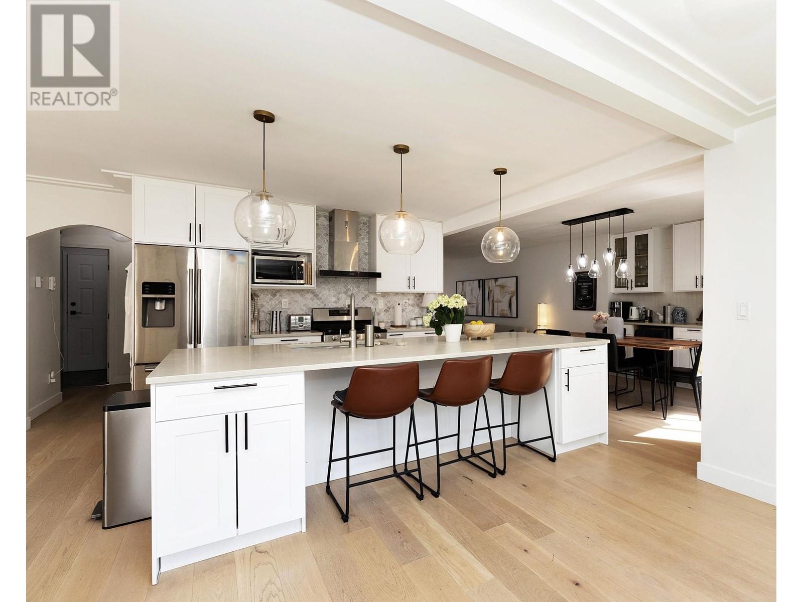 12028 CHESTNUT CRESCENT, Pitt Meadows real estate listing R2994037
