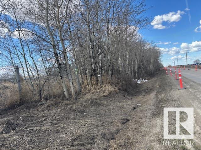 Photo 5 of 2103 Ellerslie Rd Sw, Edmonton AB