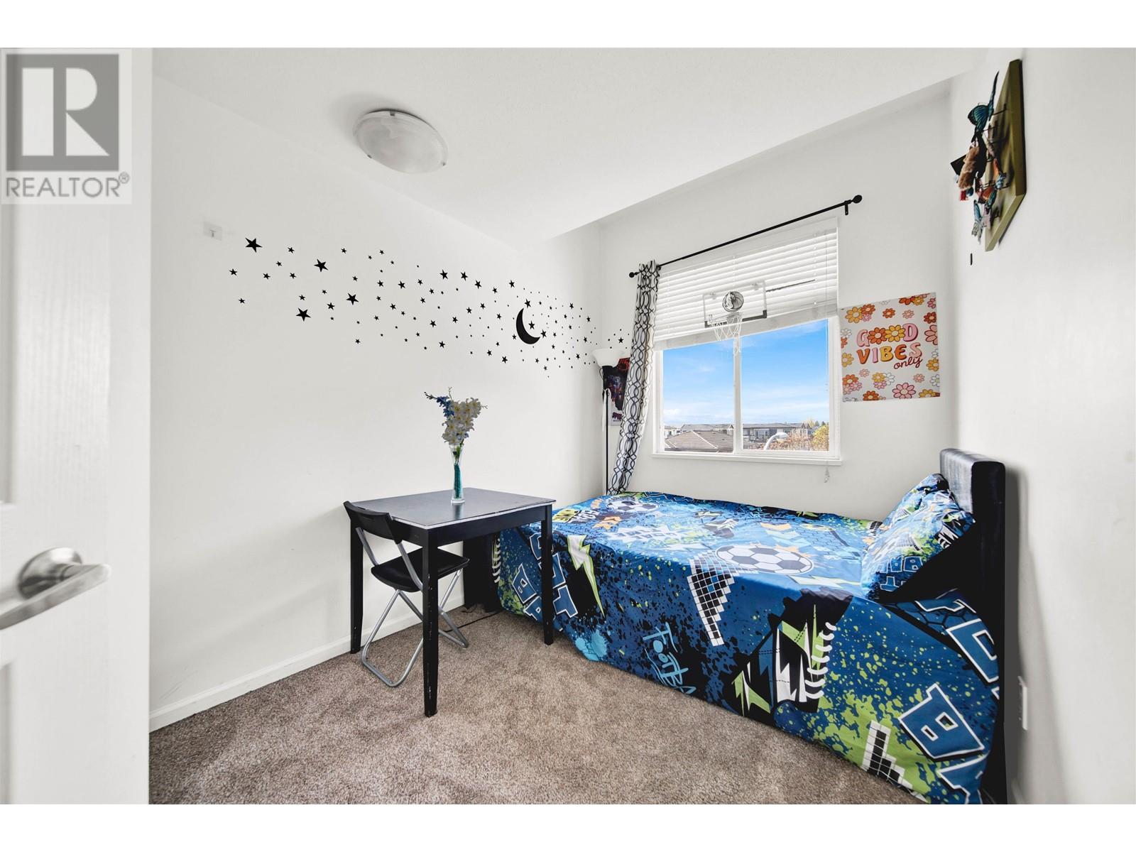 25 1010 EWEN AVENUE, New Westminster