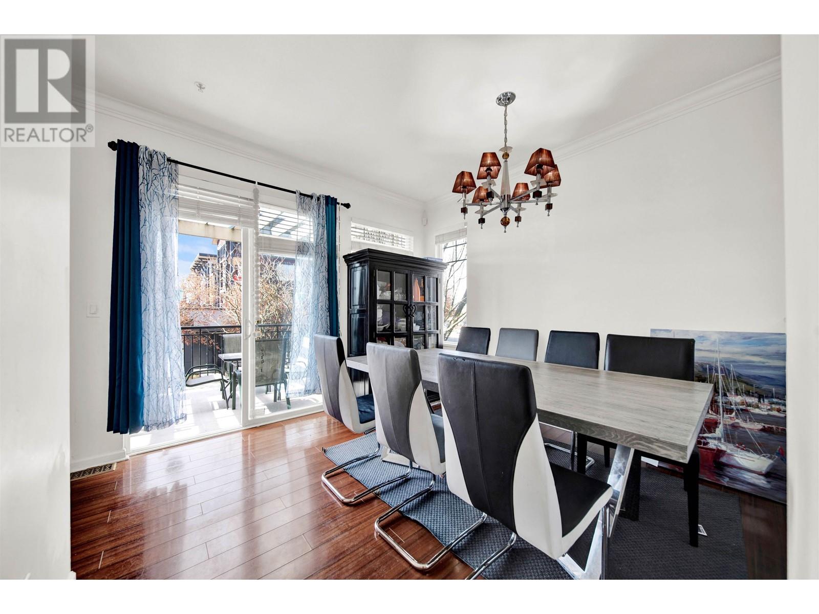 25 1010 EWEN AVENUE, New Westminster