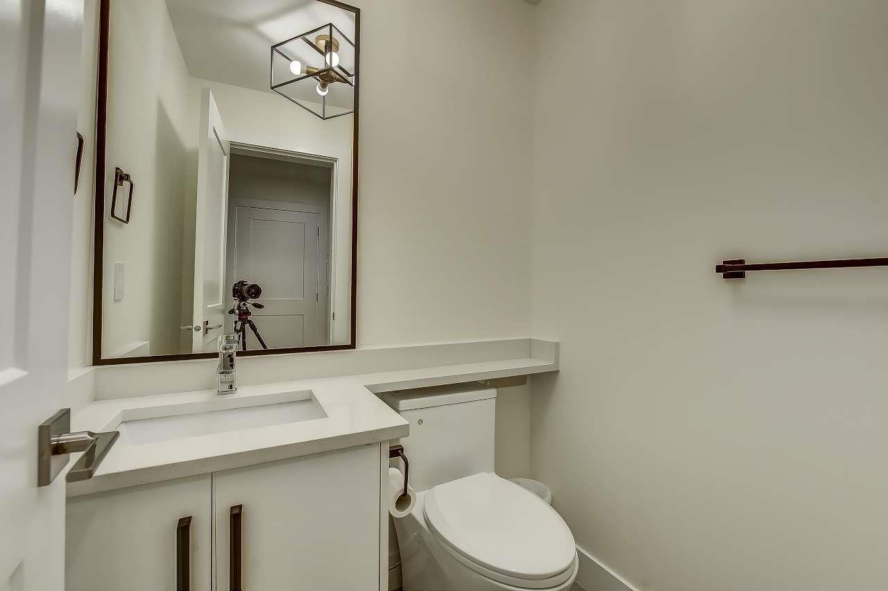 19805 32 AVENUE, Langley real estate listing R2946500