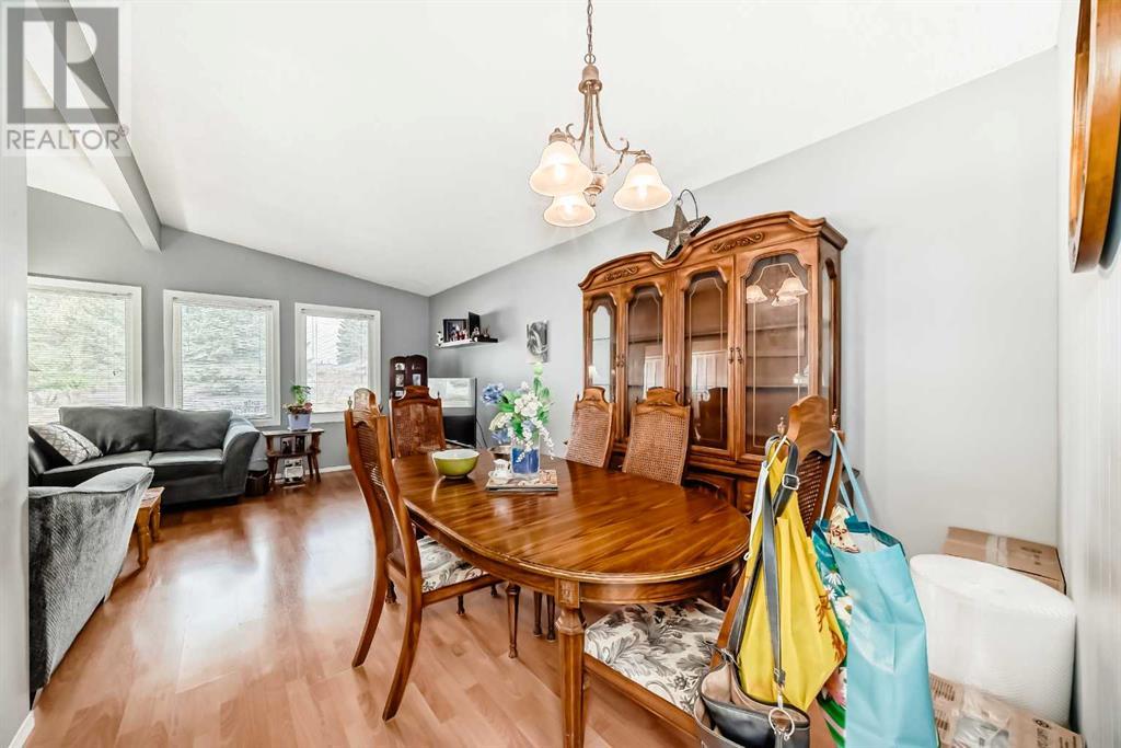 Single Family House Bungalow for Sale in  Harvey Place SW Haysboro Calgary 