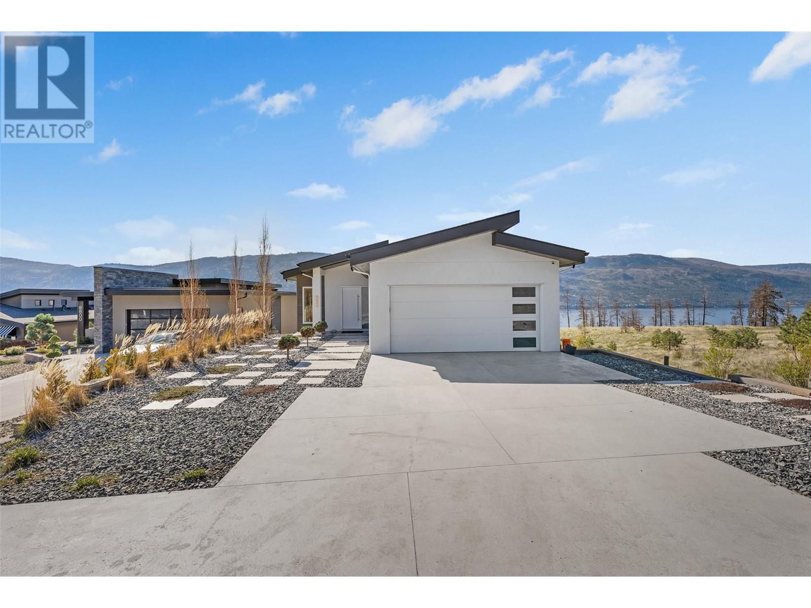 9806 Centrestone Drive, Lake Country