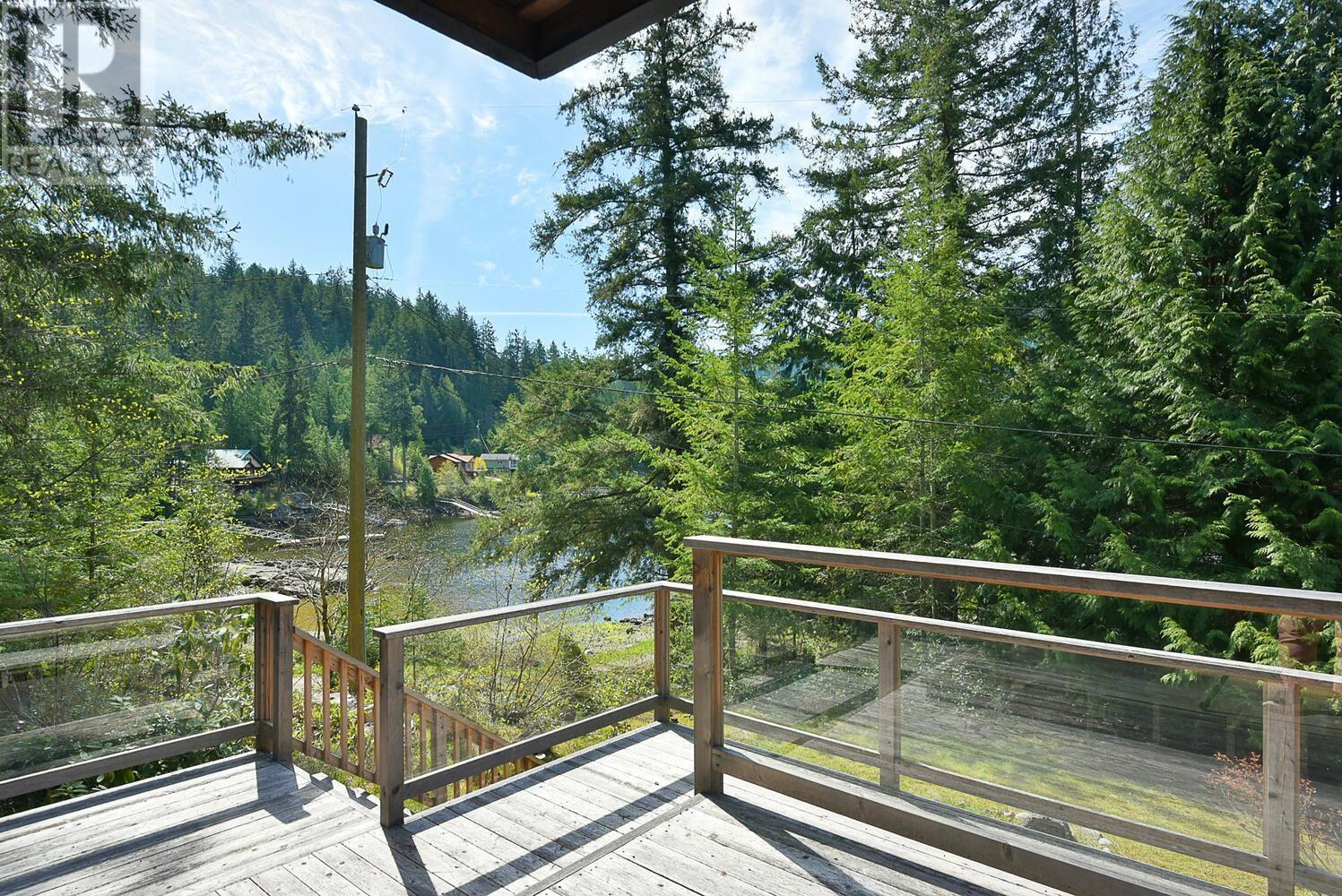 13248 PORTERS ROAD, Madeira Park