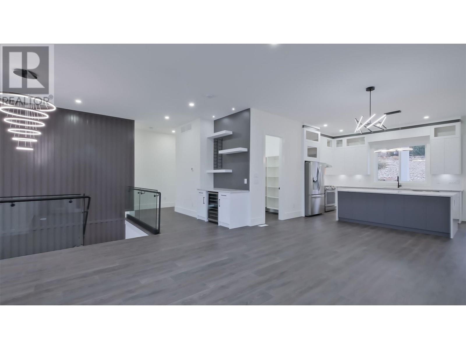 2798 Canyon Crest Drive, West Kelowna