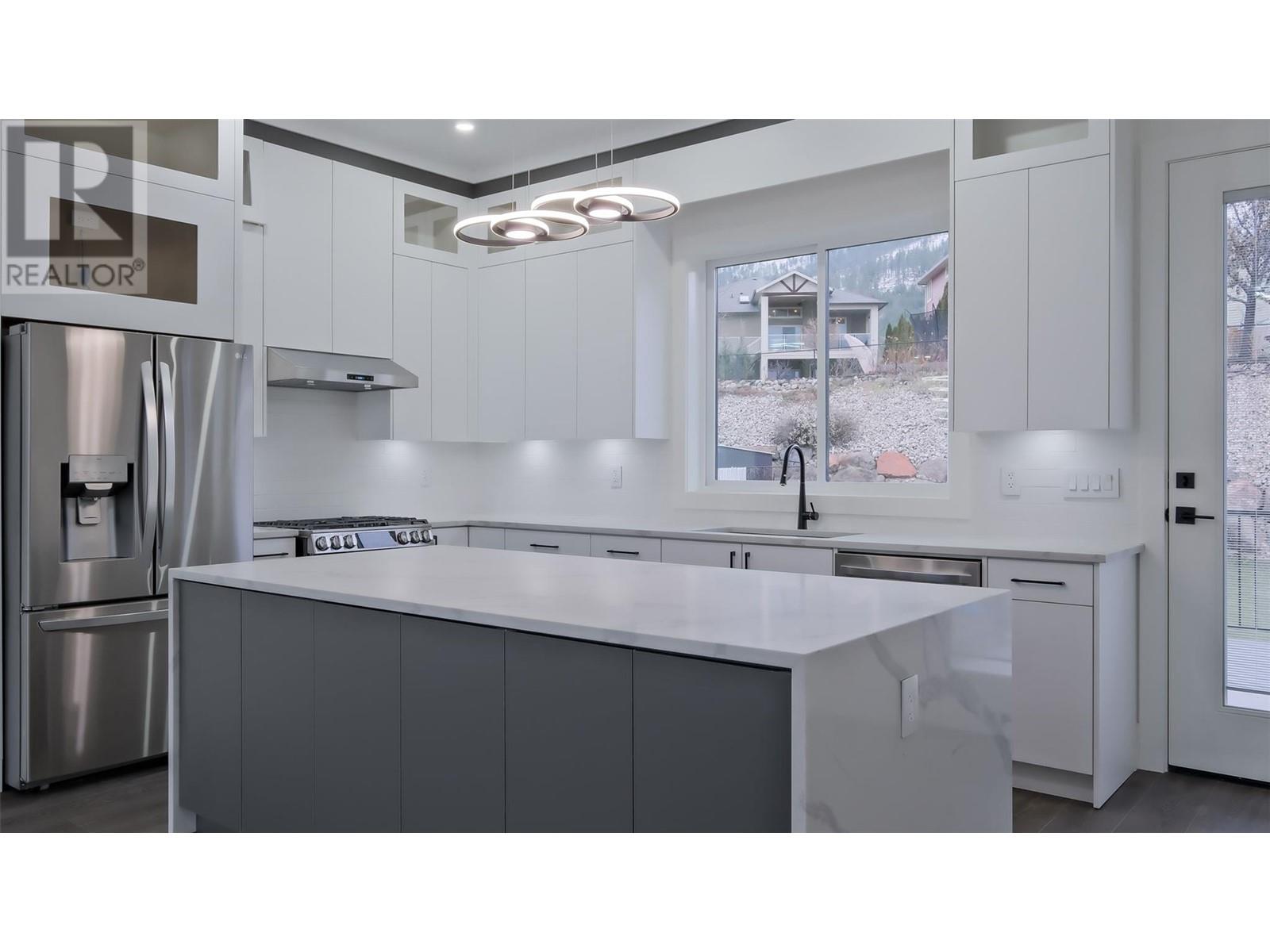  2798 Canyon Crest Drive, West Kelowna