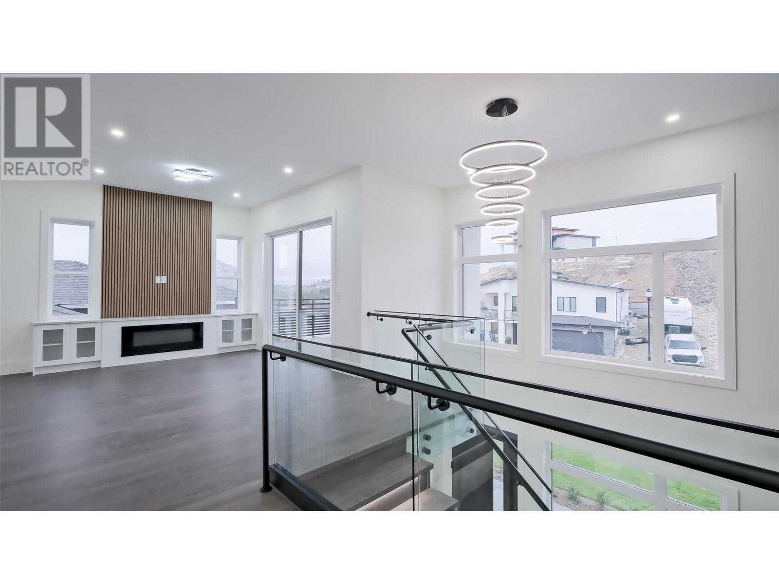  2798 Canyon Crest Drive, West Kelowna